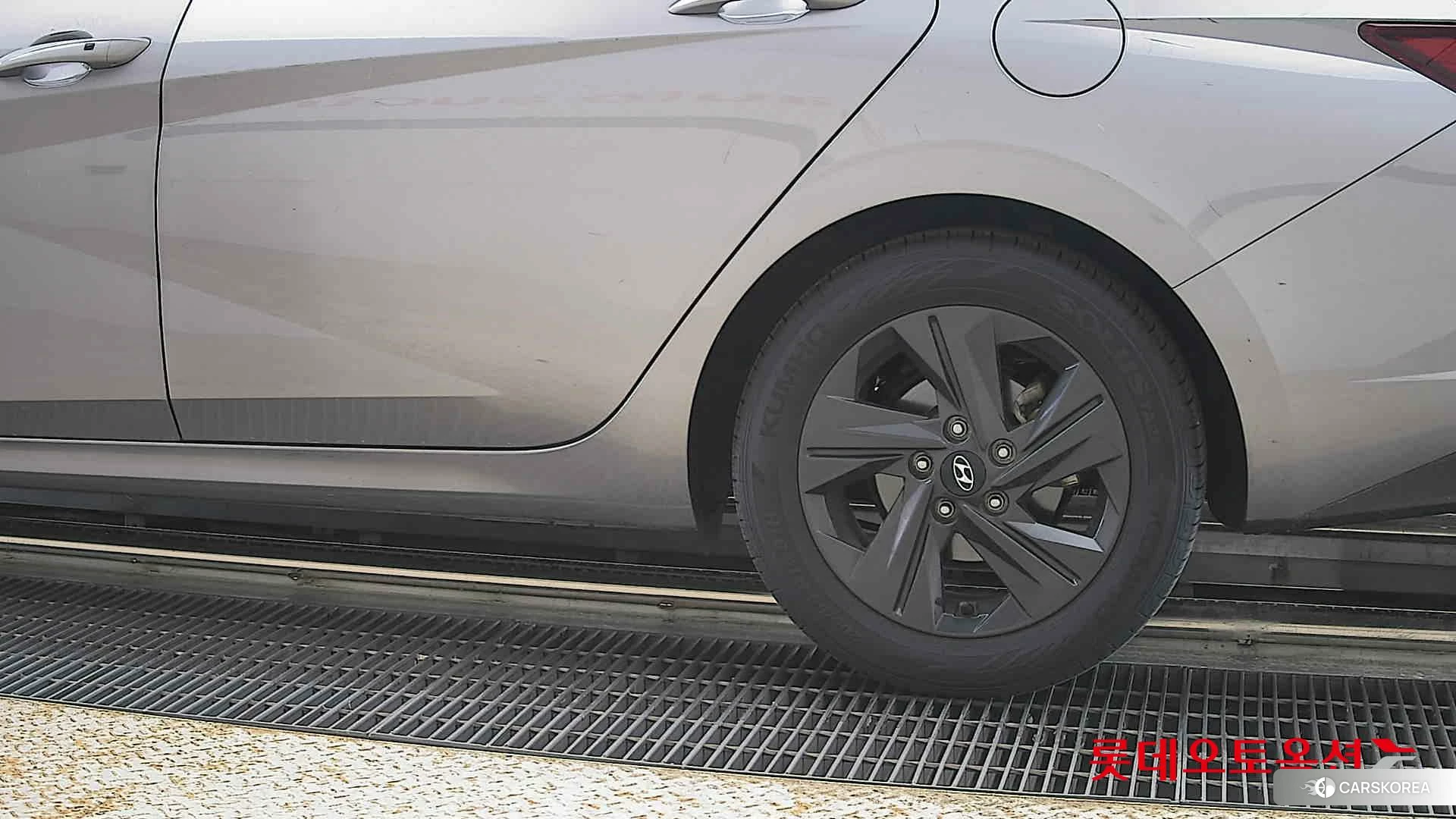 Hyundai Avante id 4296787 из Кореи 14