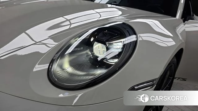 Porsche 911(992) id 4585662 из Кореи 14