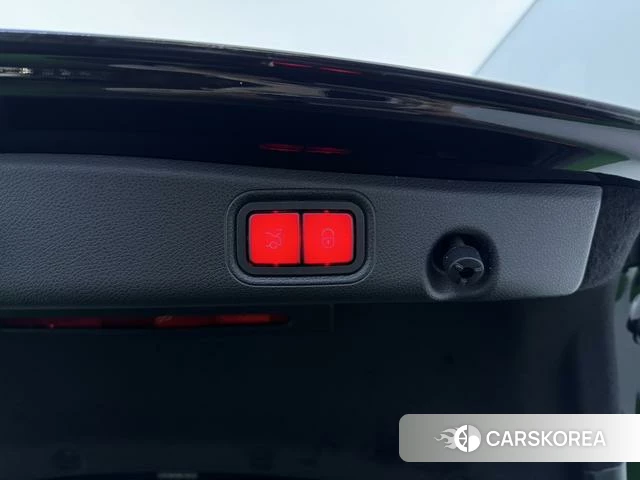 Mercedes-Benz E-class id 4219346 из Китая 14
