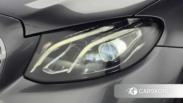 Mercedes-Benz E-Class W213 id 4732743 из Кореи 14