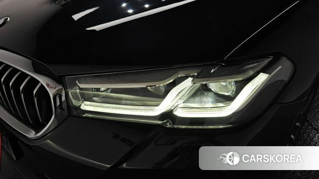 BMW 5 Series (G30) id 4281379 из Кореи 14