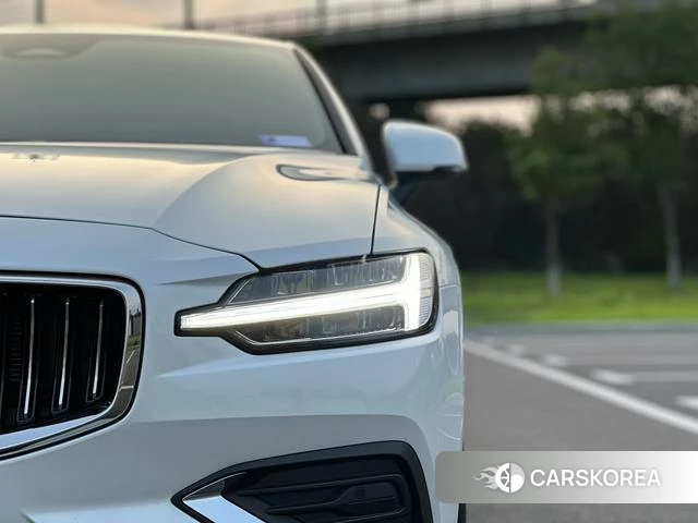 Volvo S60 id 4209983 из Китая 14