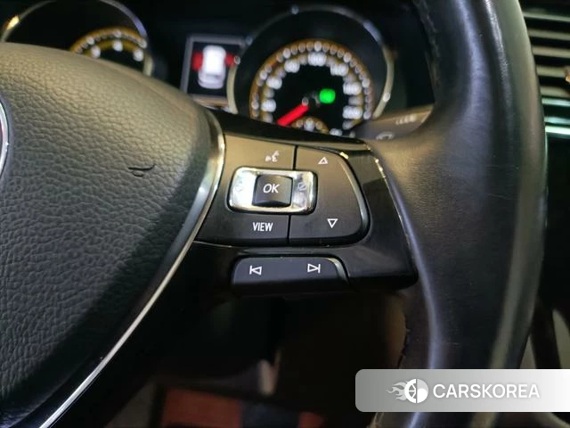 Volkswagen Tiguan L id 3882651 из Китая 14
