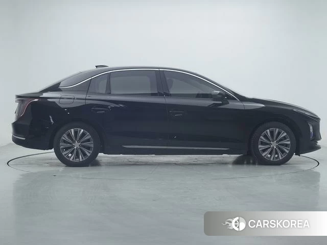 Red flag E-QM5 id 3869671 из Китая 14