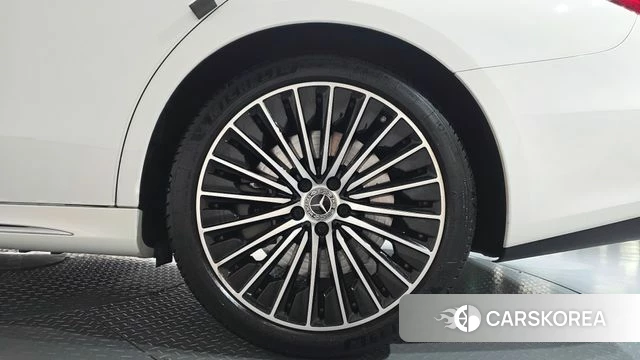 Mercedes-Benz E-Class W214 id 4487949 из Кореи 14