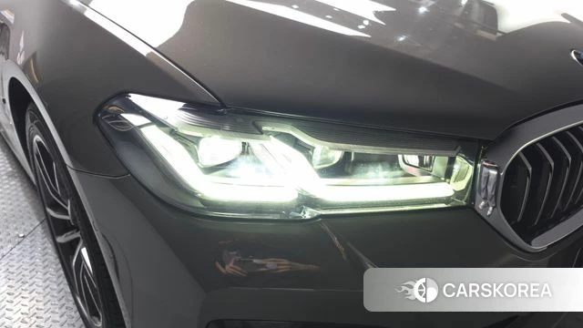BMW 5 Series (G30) id 4666765 из Кореи 14