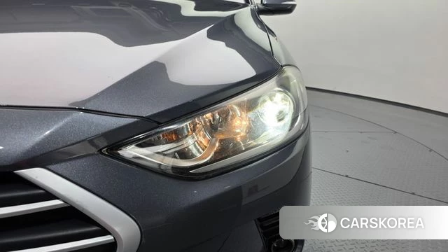 Hyundai Avante AD id 4310952 из Кореи 14