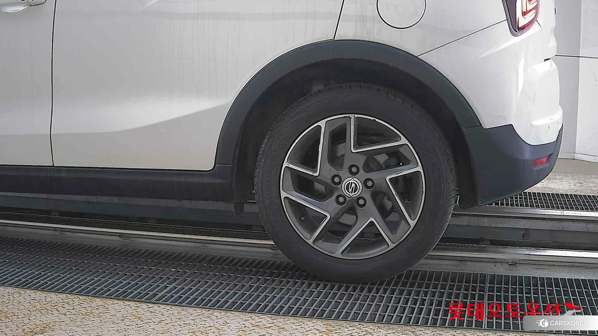 SsangYong Tivoli id 4296945 из Кореи 14