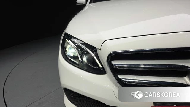 Mercedes-Benz E-Class W213 id 4647856 из Кореи 14