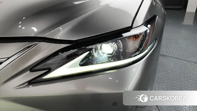 Lexus ES300h 7th generation id 4293437 из Кореи 14