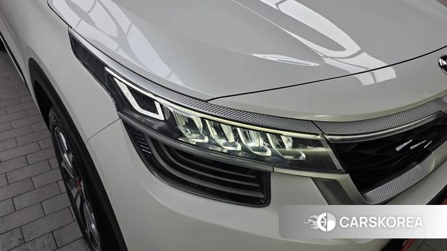 Kia Seltos id 4435197 из Кореи 14