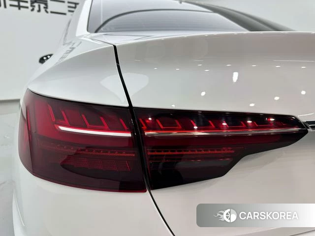 Audi A4L id 3957770 из Китая 14