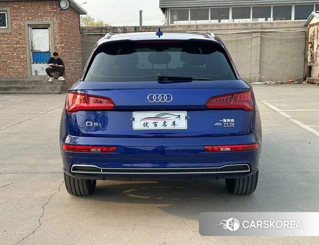 Audi Q5L id 4208880 из Китая 14