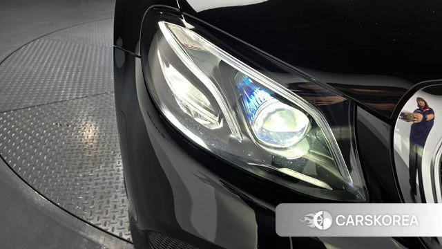 Mercedes-Benz E-Class W213 id 4610425 из Кореи 14