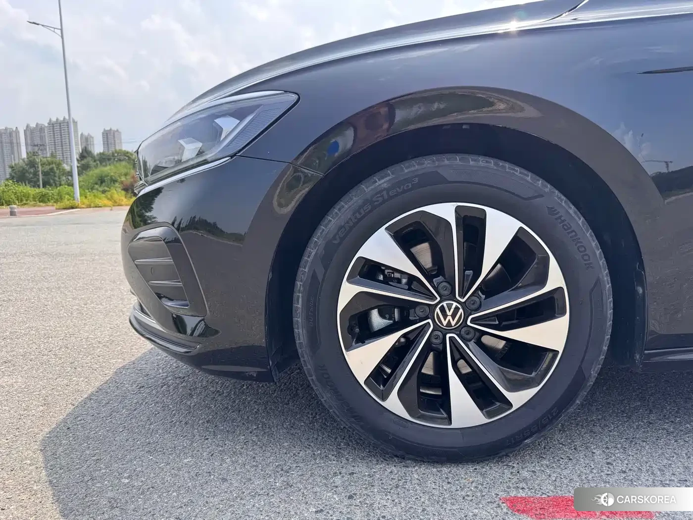 Volkswagen Passat id 4622277 из Китая 14