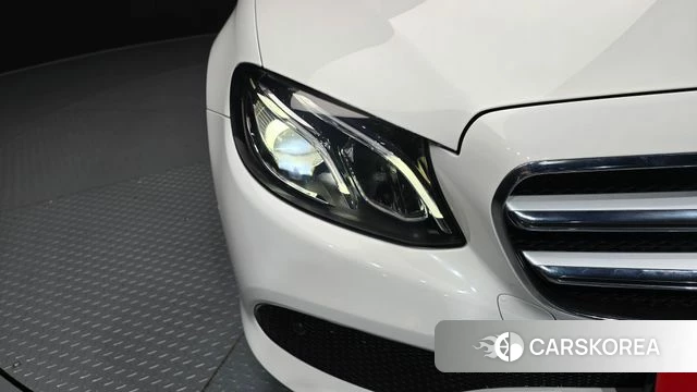 Mercedes-Benz E-Class W213 id 4311035 из Кореи 14