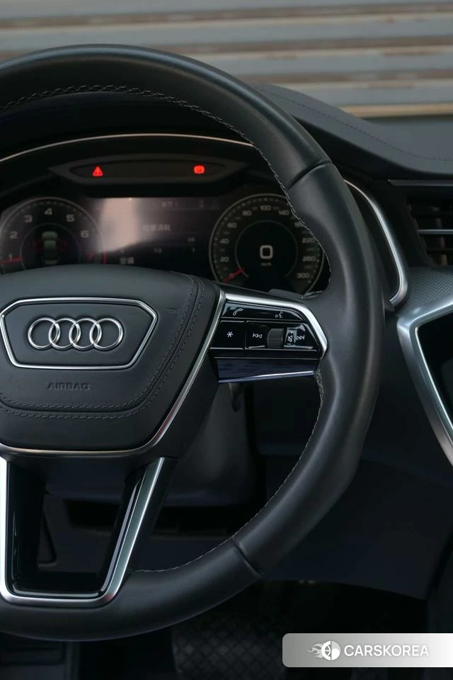 Audi A6L id 4239945 из Китая 14