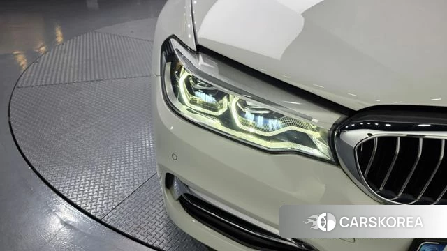 BMW 5 Series (G30) id 4410695 из Кореи 14