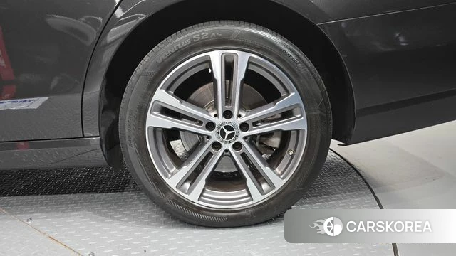 Mercedes-Benz E-Class W213 id 4769544 из Кореи 14