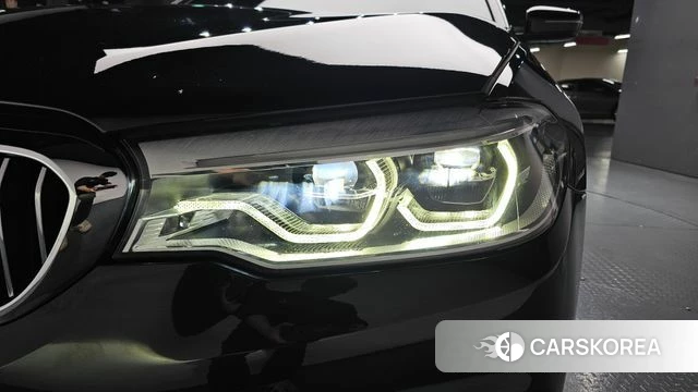 BMW 5 Series (G30) id 4351196 из Кореи 14