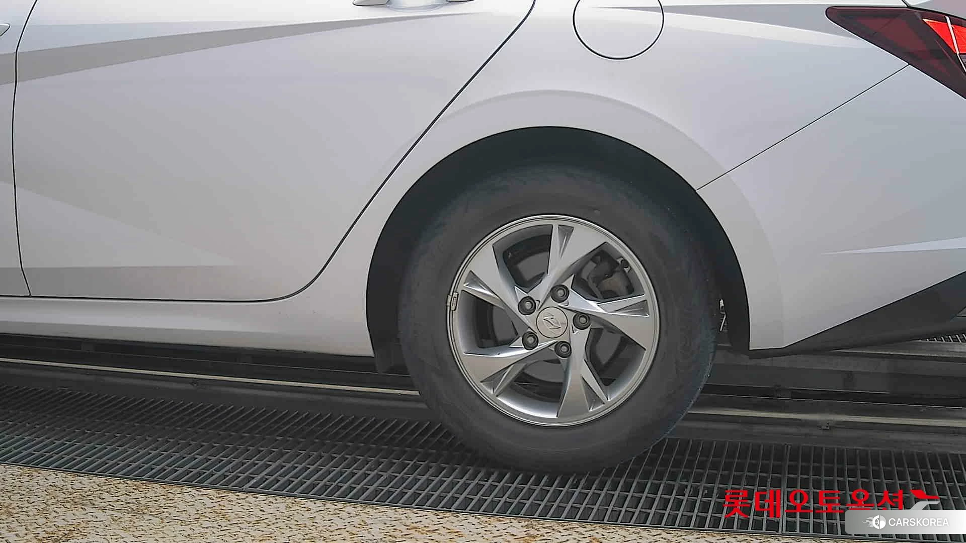 Hyundai Avante id 4902526 из Кореи 14