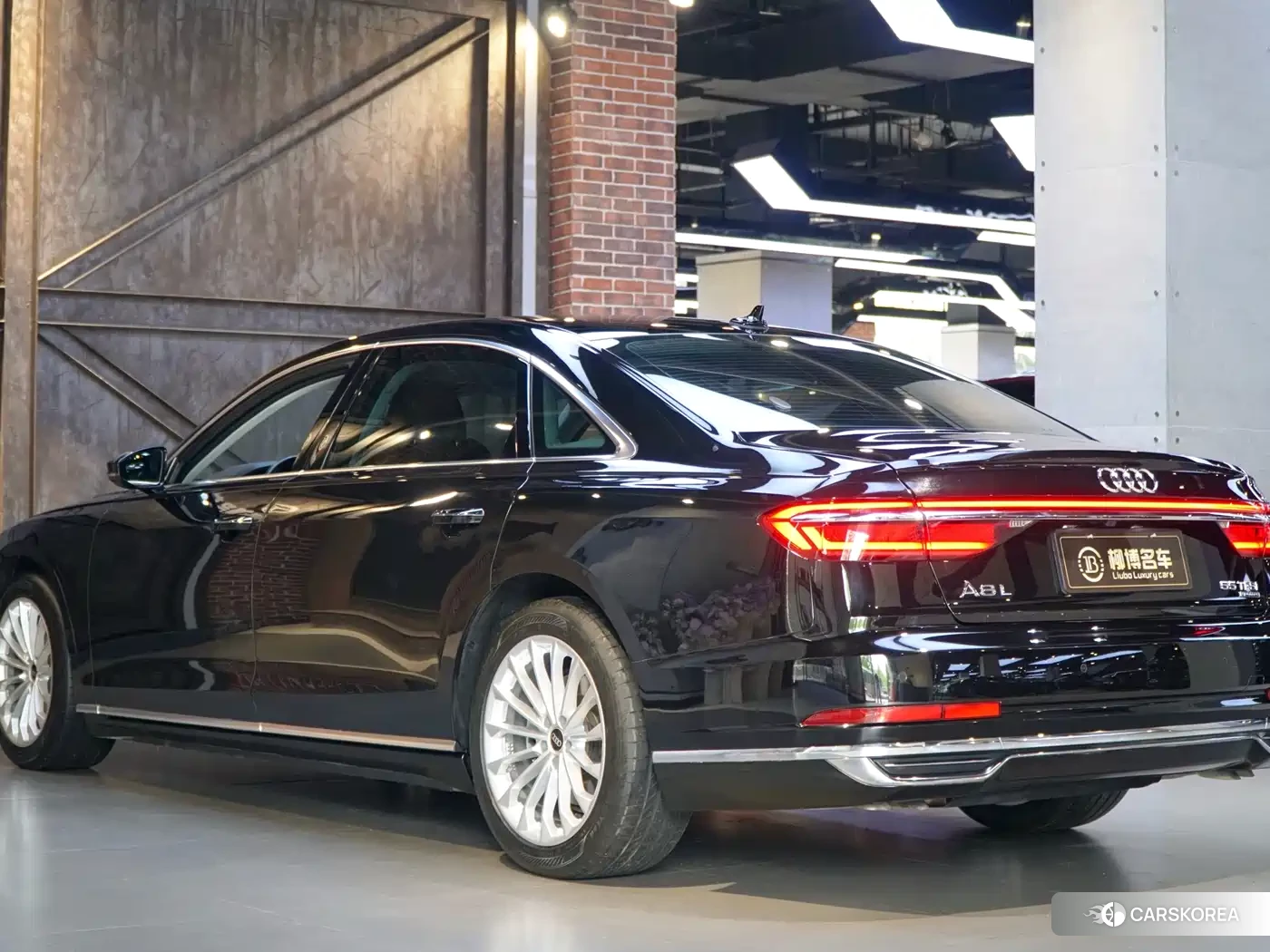 Audi A8 id 4654648 из Китая 14
