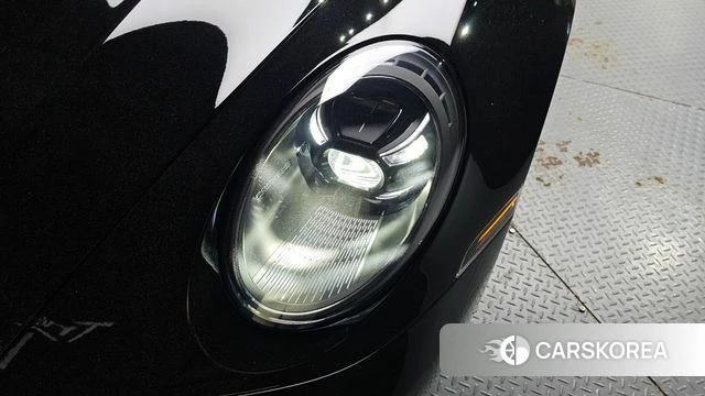 Porsche 911(992) id 4243657 из Кореи 14