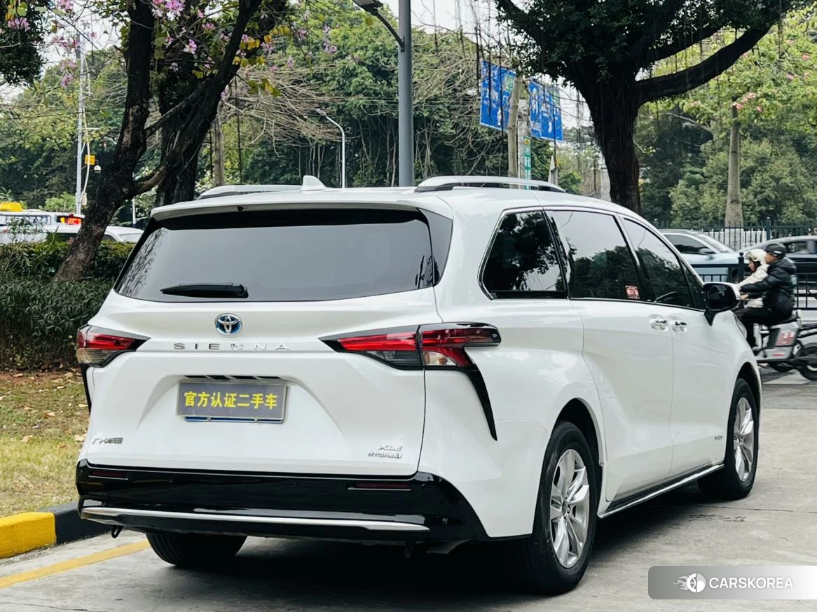 Toyota Saina id 4452559 из Китая 14