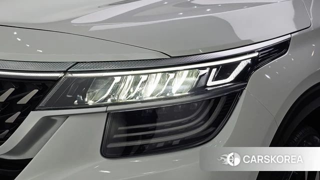 Kia Seltos id 4495018 из Кореи 14