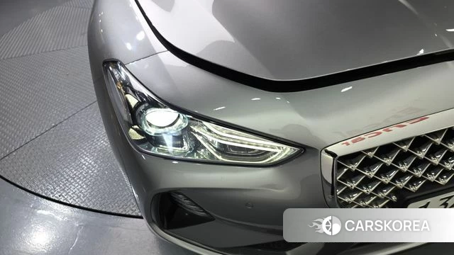Genesis G70 id 4294656 из Кореи 14