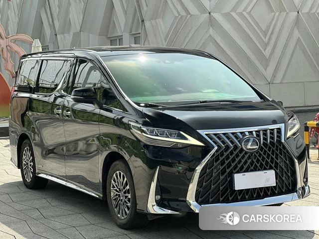 Lexus LM id 4359609 из Китая 14
