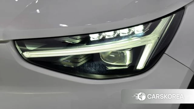 Volvo C40 Richards id 4549686 из Кореи 14
