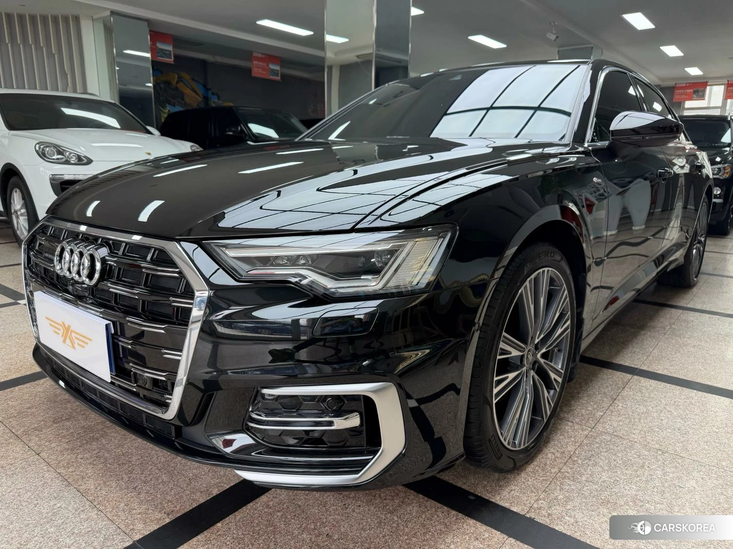 Audi A6L id 4473608 из Китая 14