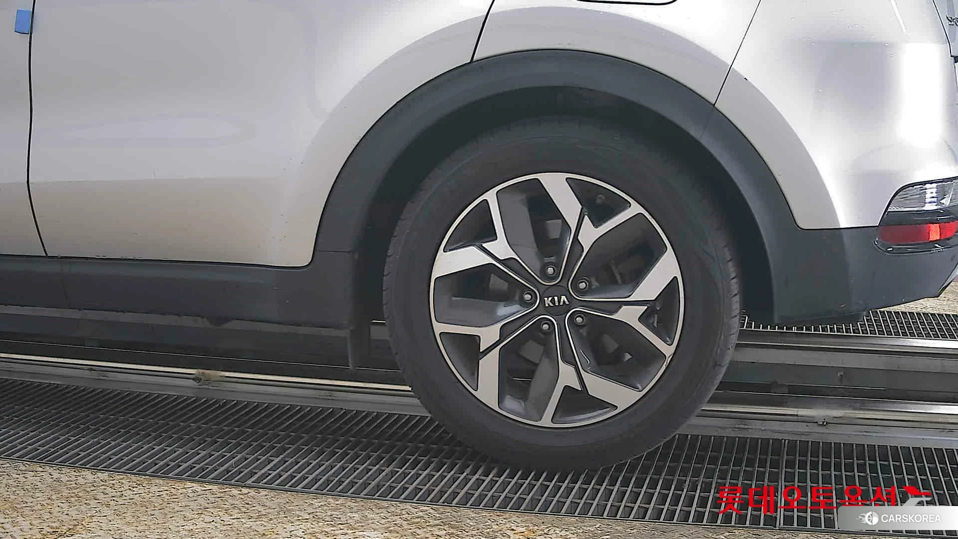 Kia Sportage id 3869419 из Кореи 14