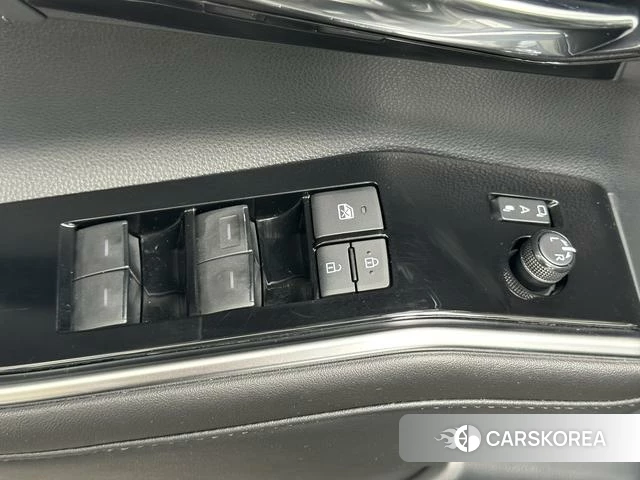 Toyota Crown Lufang id 4342190 из Китая 14