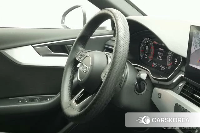Audi A4L id 4321233 из Китая 14