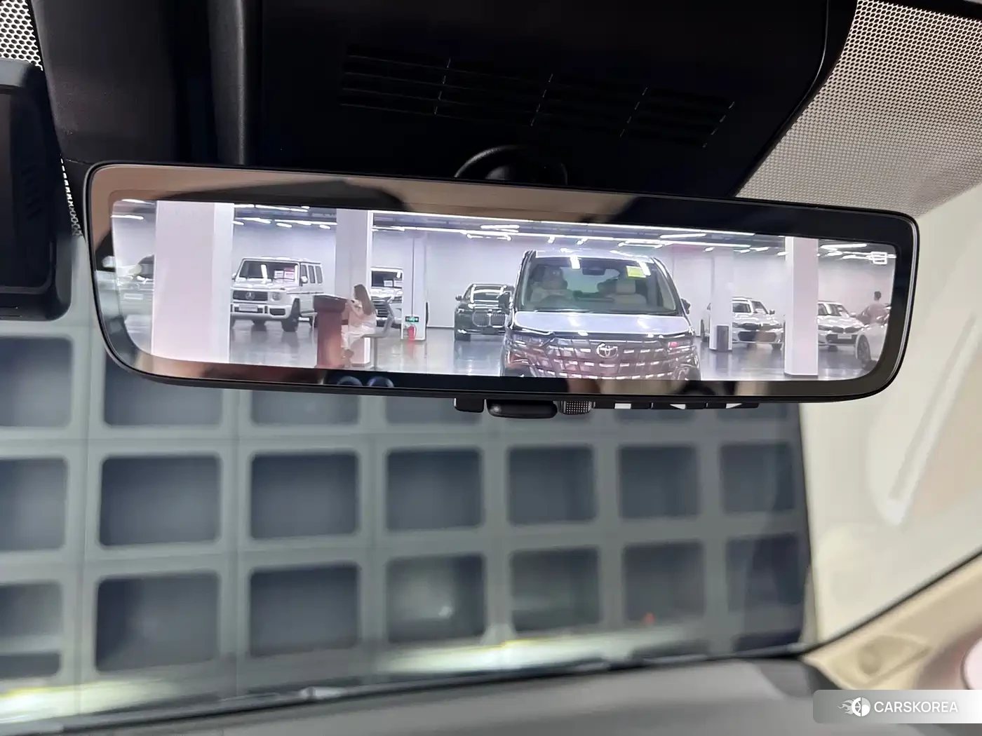 Toyota Alphard id 4547219 из Китая 14