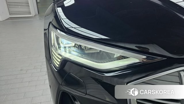Audi e-Tron id 4646540 из Кореи 14