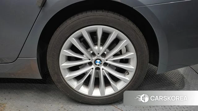 BMW 5 Series (G30) id 4435267 из Кореи 14