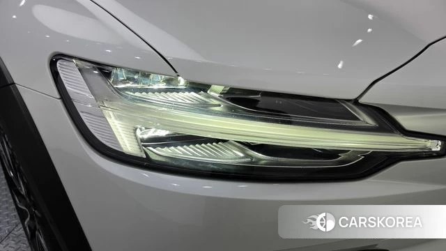 Volvo V60 Cross-Country 2nd Generation id 4715281 из Кореи 14