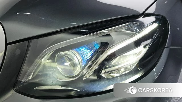 Mercedes-Benz E-Class W213 id 4595806 из Кореи 14