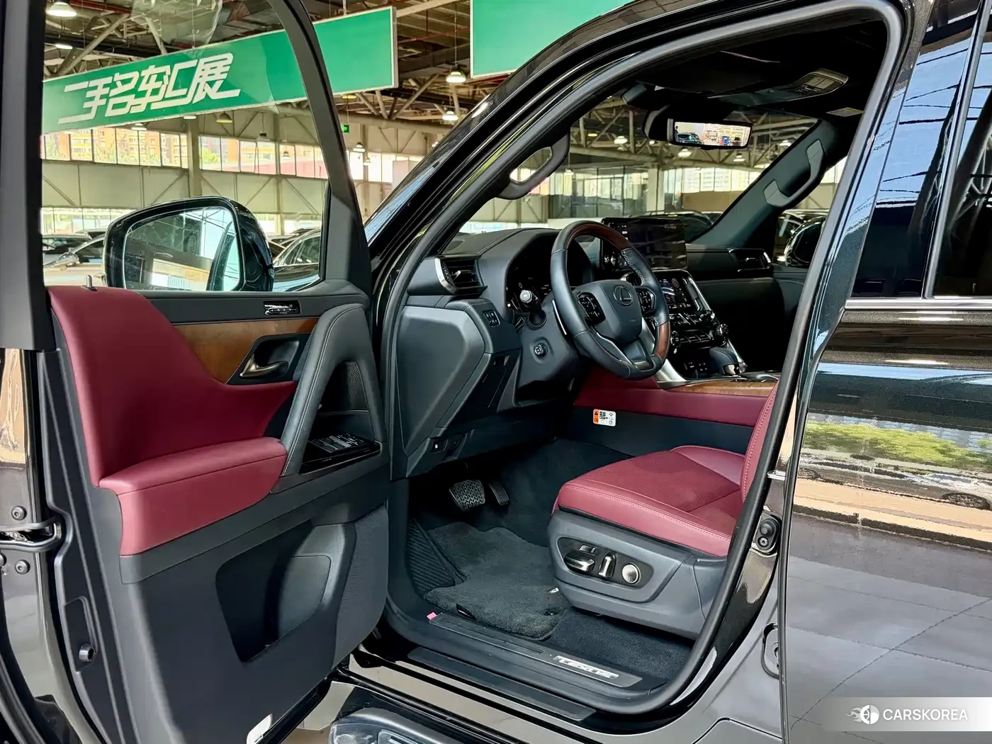 Lexus LX id 4685998 из Китая 14