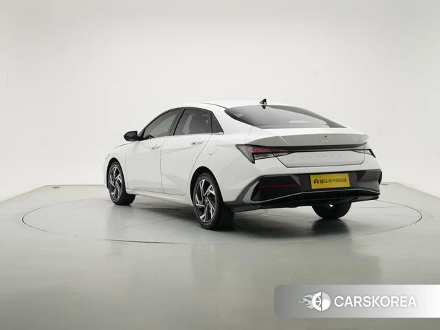 Hyundai Elantra id 4301238 из Китая 14