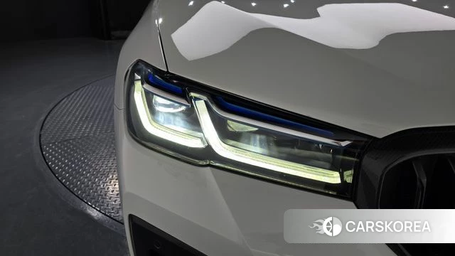 BMW 5 Series (G30) id 4572737 из Кореи 14