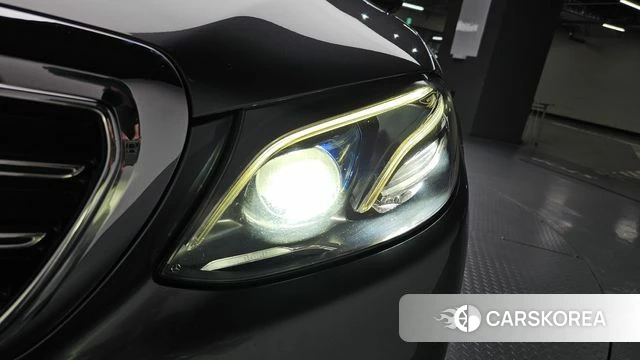 Mercedes-Benz E-Class W213 id 4785325 из Кореи 14