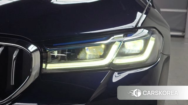 BMW 5 Series (G30) id 4745074 из Кореи 14
