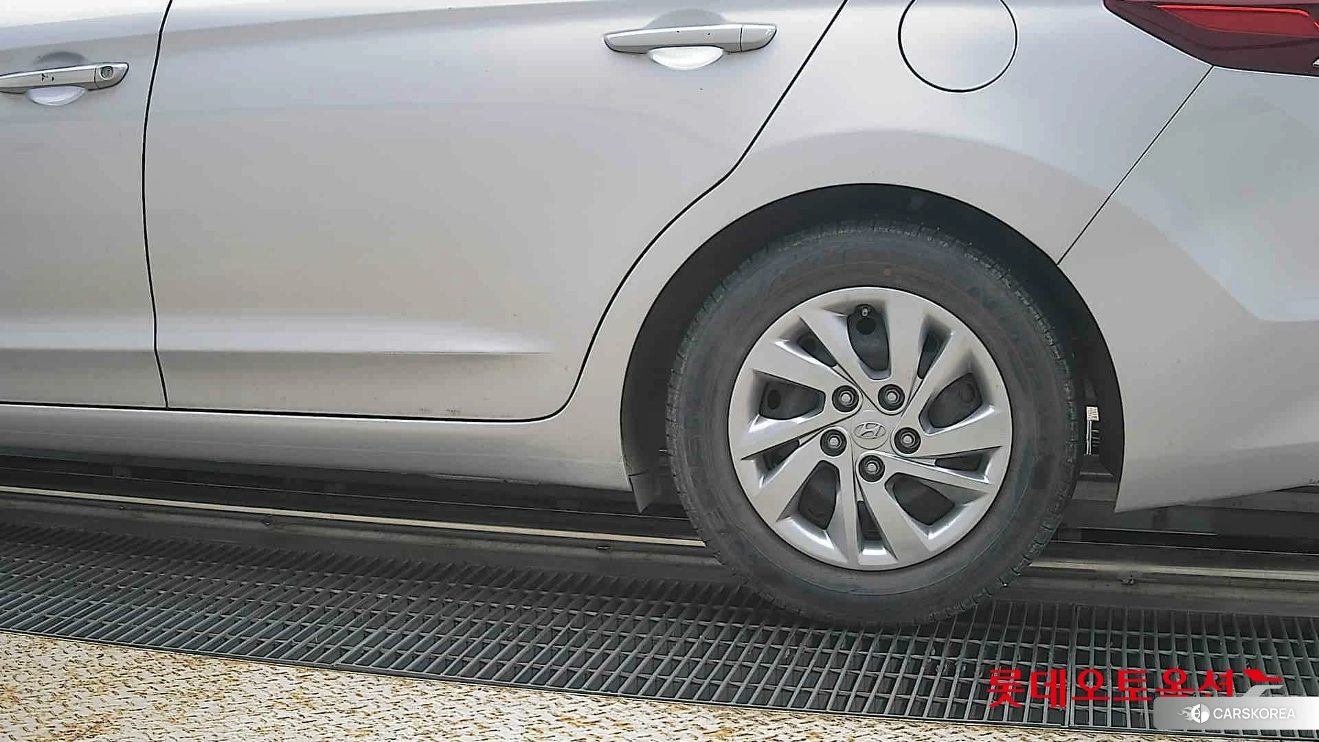 Hyundai Avante id 4504398 из Кореи 14