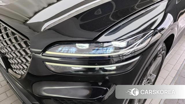 Genesis GV70 id 4250335 из Кореи 14