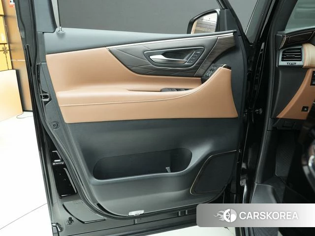 Toyota Elfa id 4358950 из Китая 14