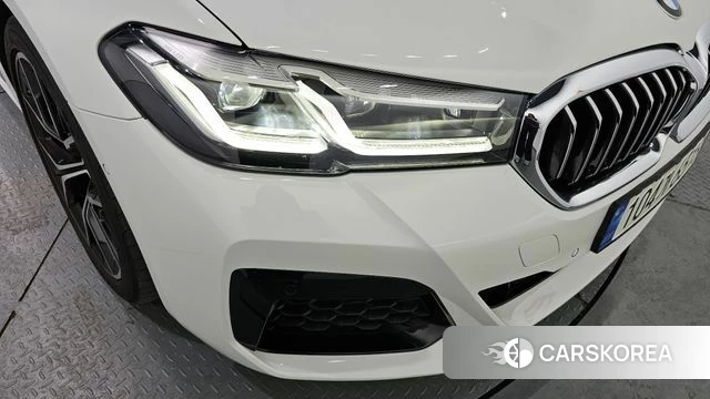 BMW 5 Series (G30) id 4186632 из Кореи 14